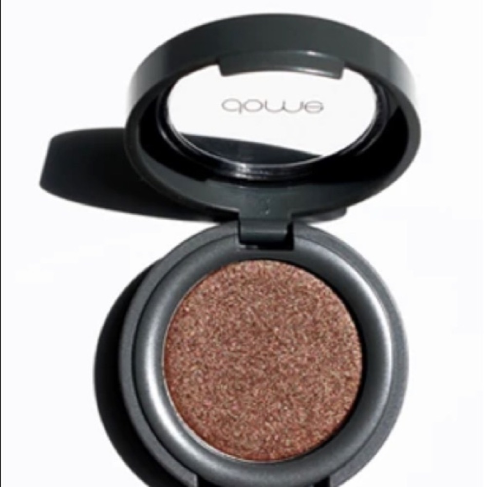 NIB- dome BEAUTY Metallic Diamond Shadow